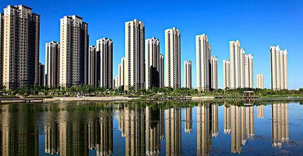 六月房地產累計投資增速轉正，推盤變化或助Q3銷售再超預期